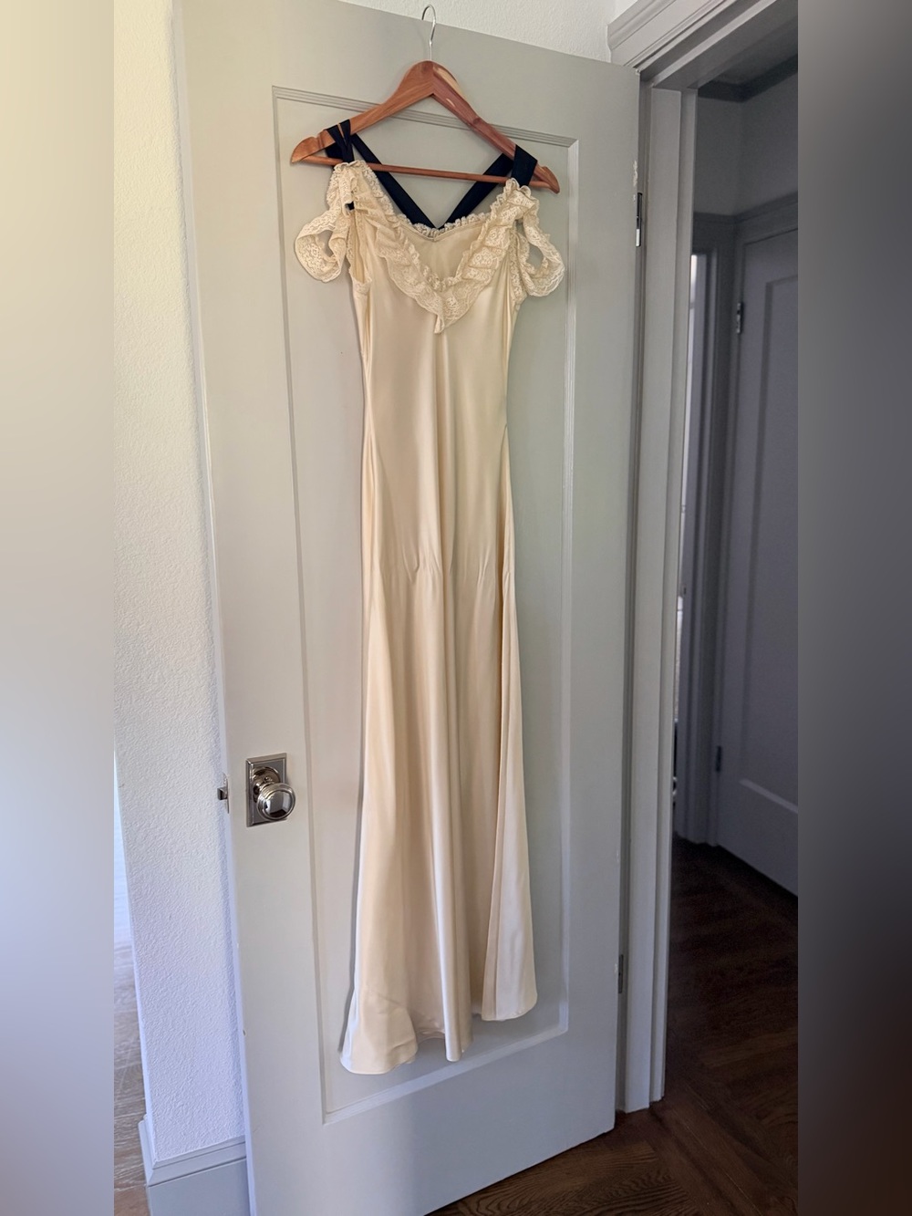 Doen Simonie Dress - Picture 3 of 6
